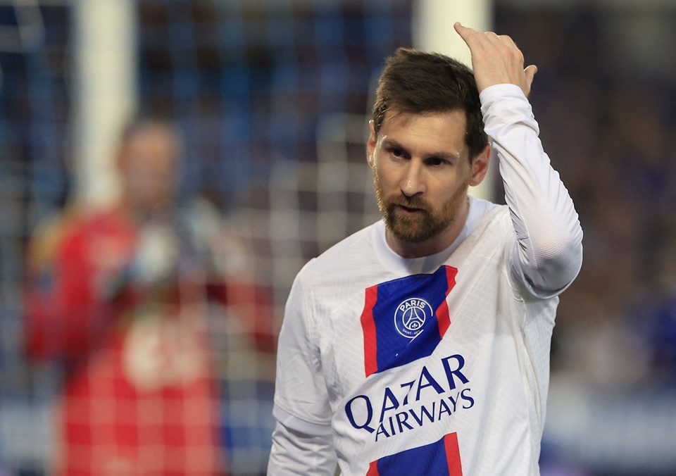 Messi sẽ nhận lương gấp ba Ronaldo nếu đến Saudi Arabia