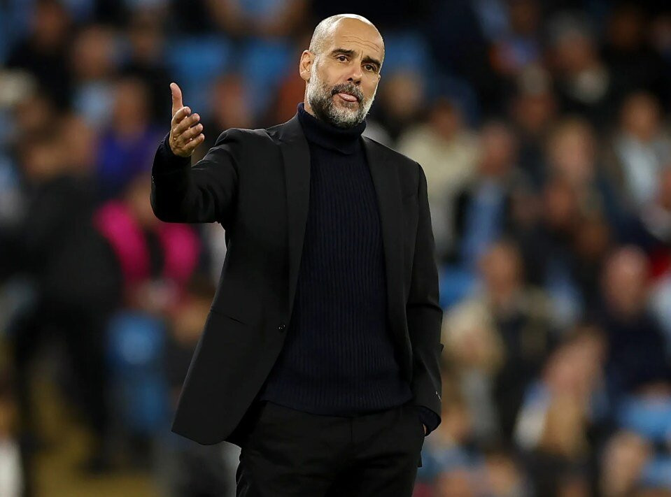 Pep Guardiola nói Man City gặp rắc rối lớn