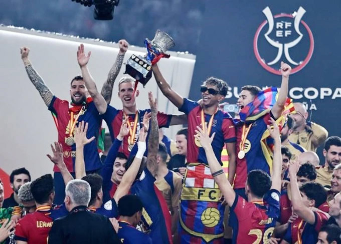 Barcelona đánh bại Real Madrid để giành Siêu cúp Tây Ban Nha