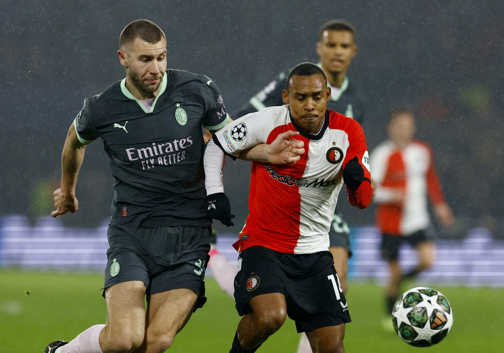 Bất ngờ tại Champions League