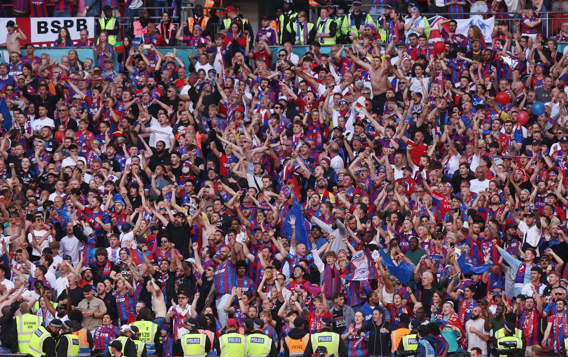 Hạ Man City, Crystal Palace giành danh hiệu lớn đầu tiên trong lịch sử