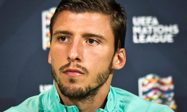 Carragher: ‘Thất bại với Dias sẽ chấm dứt triều đại Guardiola’