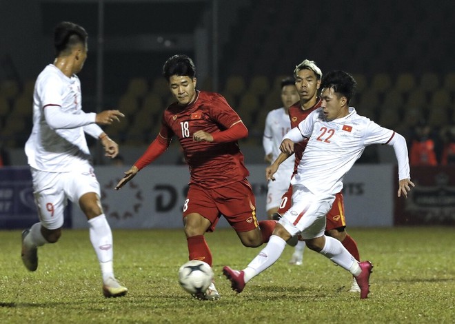 Dư âm trận tuyển Việt Nam 3-2 U.22 Việt Nam: Ông Park buồn vui lẫn lộn!