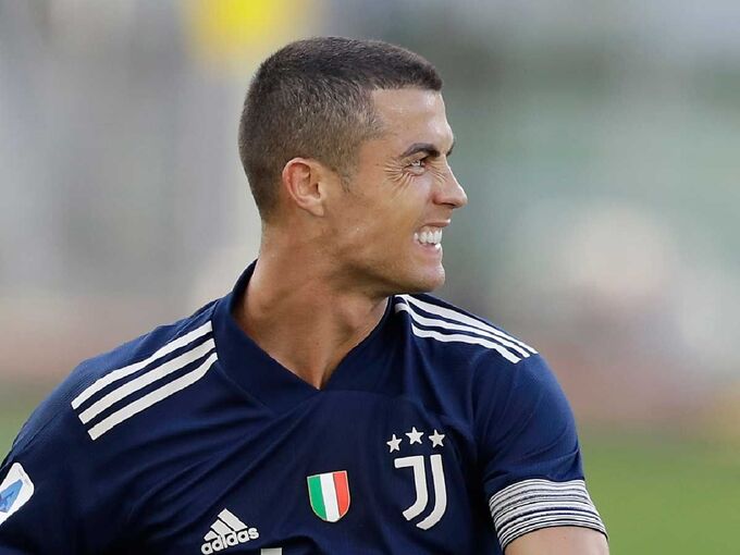 Juventus tính thiệt hơn khi chia tay Ronaldo